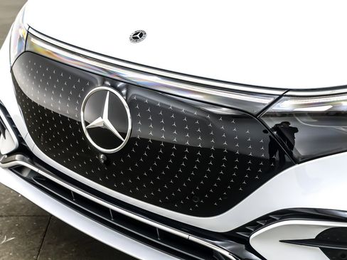 New 2026 Mercedes-Benz EQS 550 4MATIC SUV image 12