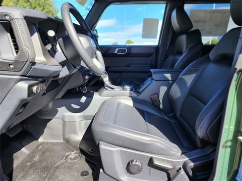 New 2025 Ford Bronco Badlands image 17