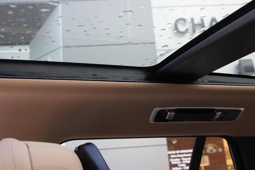New 2027 Land Rover Range Rover SE AWD/4WD image 22