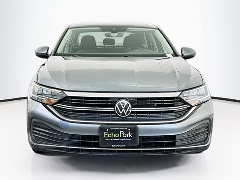 Used 2024 Volkswagen Jetta S image 2