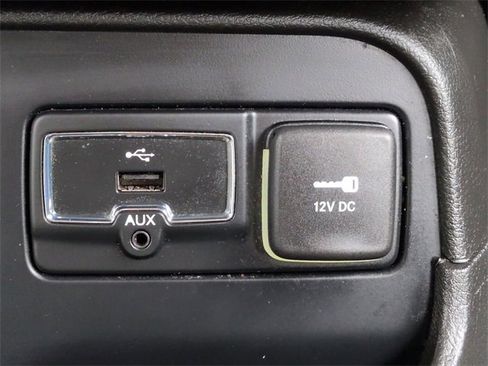 Certified 2016 Jeep Renegade Sport w/ Power & Air Group image 23