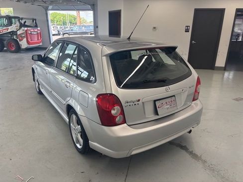 Used 2003 MAZDA Protege5 FWD image 6