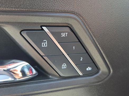 Used 2024 GMC Canyon AT4X AWD/4WD image 29