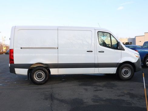 Used 2025 Mercedes-Benz Sprinter 2500 image 6