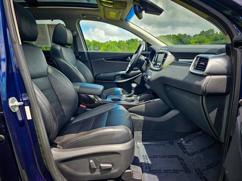 Used 2019 Kia Sorento EX w/ EX Touring Package FWD image 45