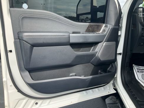 Certified 2023 Ford F250 Lariat w/ Sport Appearance Package AWD/4WD image 17