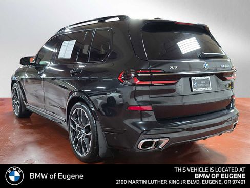 Used 2023 BMW X7 M60i w/ Climate Comfort Package AWD/4WD image 9