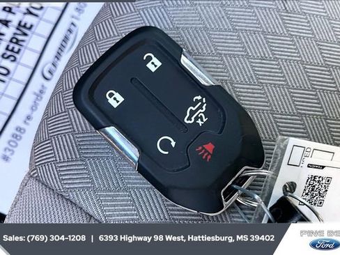 Used 2020 Chevrolet Silverado 1500 LT w/ Texas Edition image 9