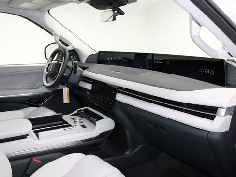 New 2025 Lincoln Navigator L Reserve image 33