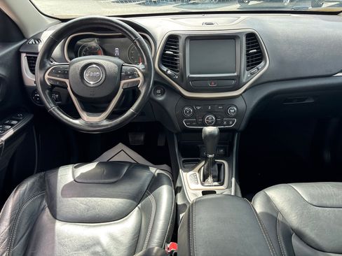 Used 2016 Jeep Cherokee Limited FWD image 26