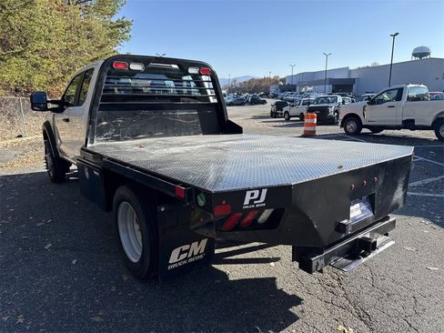 Used 2024 Ford F550 4x4 SuperCab Super Duty image 5