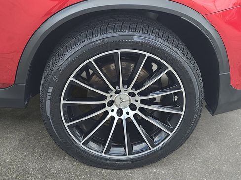 Used 2019 Mercedes-Benz GLC 43 AMG 4MATIC image 32