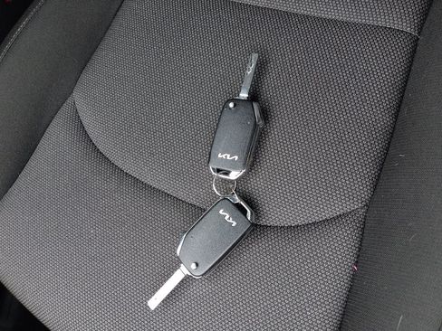 Used 2023 Kia Forte LXS FWD image 32