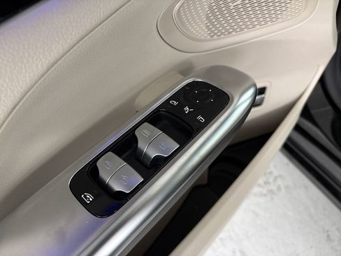 Certified 2025 Mercedes-Benz C 300 Sedan image 13