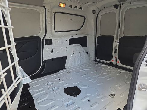 Used 2020 RAM ProMaster City Tradesman FWD image 10