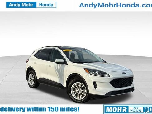 Used 2020 Ford Escape SE image 1