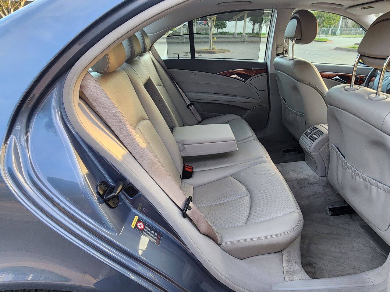 Used 2005 Mercedes-Benz E 320 Sedan image 21