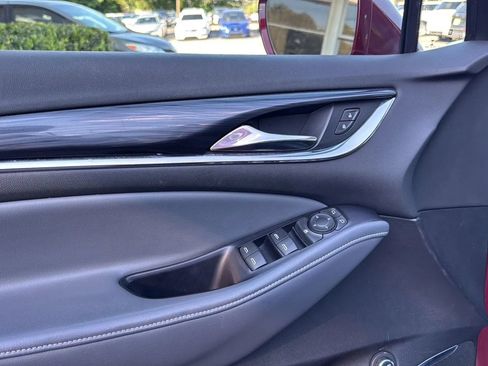 Used 2018 Buick Enclave Essence FWD image 9