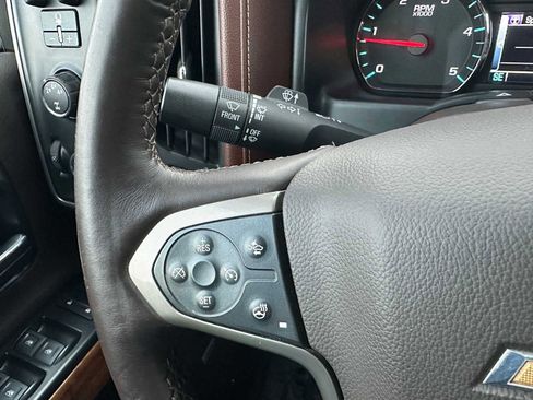 Used 2015 Chevrolet Silverado 3500 High Country w/ Duramax Plus Package image 32