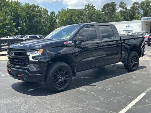 Used 2023 Chevrolet Silverado 1500 LT Trail Boss w/ Protection Package AWD/4WD image 4