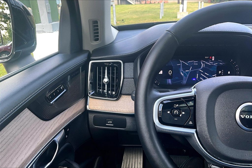 Certified 2026 Volvo XC90 B6 Plus AWD/4WD image 26