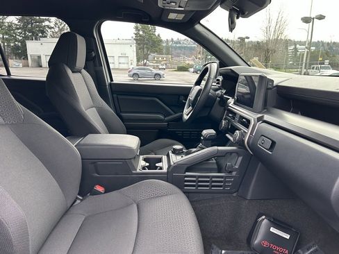 Certified 2025 Toyota 4Runner SR5 image 16