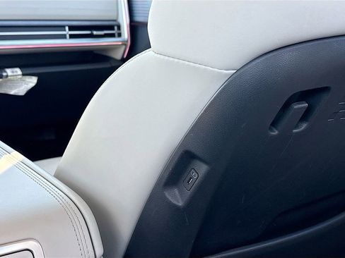 Used 2024 Hyundai Santa Fe Calligraphy image 27