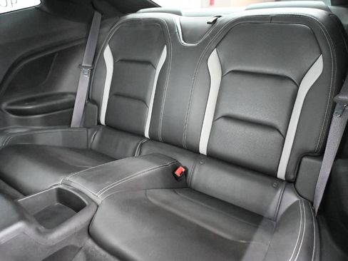 Used 2017 Chevrolet Camaro SS RWD image 33