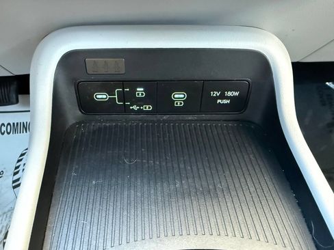 Used 2024 Hyundai Kona SEL AWD/4WD image 26