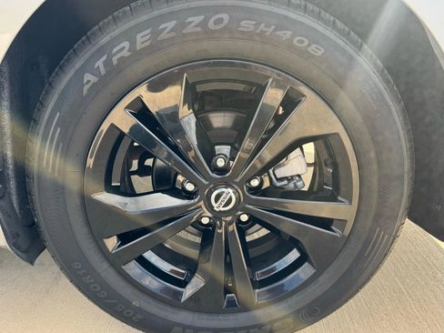 Used 2023 Nissan Sentra SV image 18