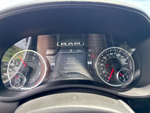 Used 2024 RAM 2500 Laramie AWD/4WD image 15