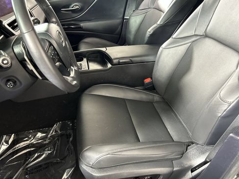 Used 2025 Lexus ES 300h w/ Premium Package FWD image 21