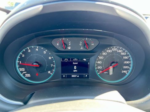 Used 2024 Chevrolet Malibu LT FWD image 11