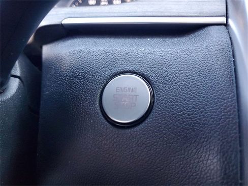 Used 2022 Kia Sorento EX w/ Panoramic Sunroof Package image 27