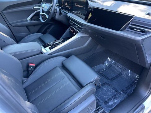 Used 2025 Audi Q5 Premium Plus w/ Premium Plus image 14