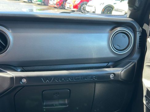 Used 2023 Jeep Wrangler Sport S image 24