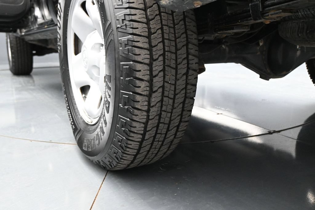 Used 2022 Toyota Tacoma SR AWD/4WD image 25
