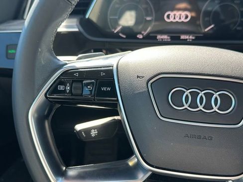 Used 2022 Audi e-tron Premium AWD/4WD image 21