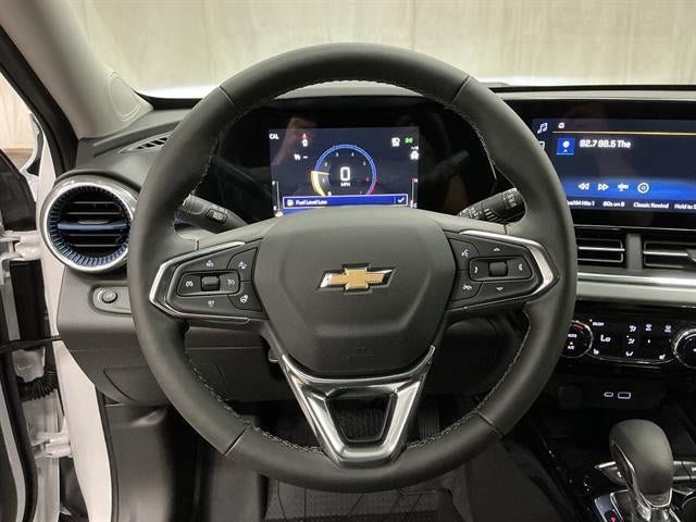 New 2026 Chevrolet Trax LT w/ LT Convenience Package FWD image 12