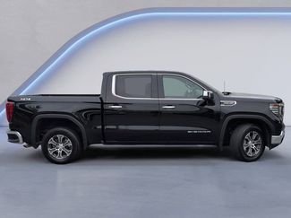 Used 2025 GMC Sierra 1500 SLT video 3