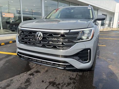 New 2026 Volkswagen Atlas SEL Premium R-Line AWD/4WD image 10