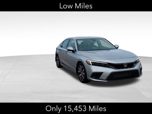Used 2024 Honda Civic EX-L image 2