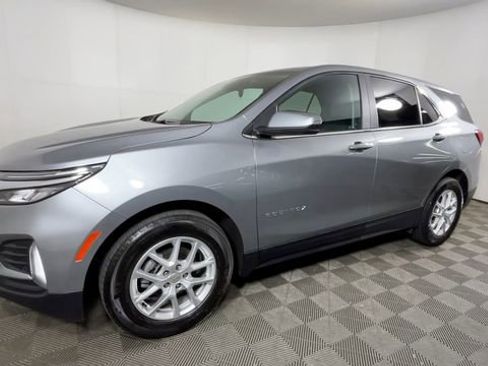 Used 2024 Chevrolet Equinox LT FWD image 9