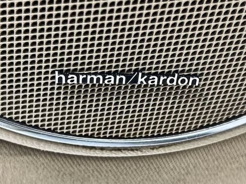 Used 2009 Mercedes-Benz C 300 Sedan image 17