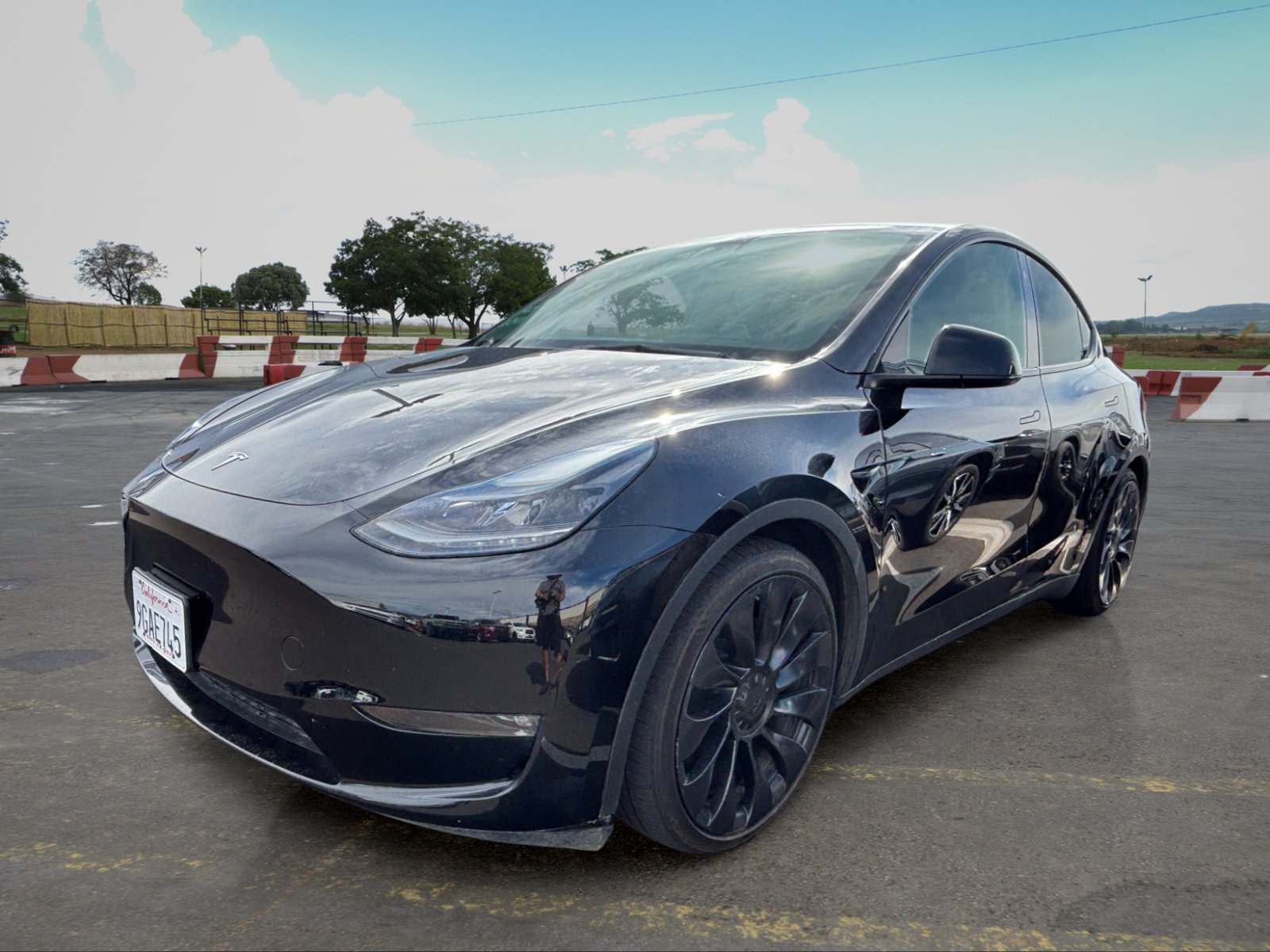 Used 2023 Tesla Model Y Performance AWD/4WD image 5