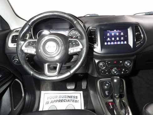 Used 2018 Jeep Compass Latitude w/ Popular Equipment Group image 13