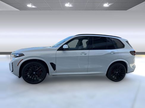 New 2026 BMW X5 xDrive40i w/ M Sport Package AWD/4WD image 2