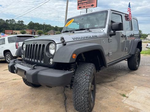 Used 2017 Jeep Wrangler Unlimited Sport AWD/4WD image 4