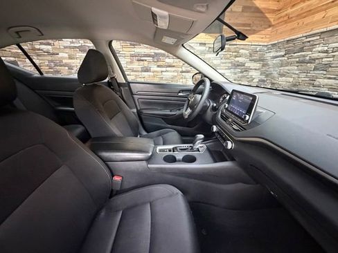 Used 2020 Nissan Altima 2.5 S AWD/4WD image 14