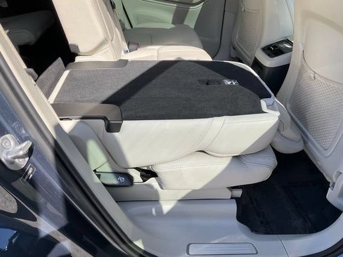 Used 2023 Volvo XC90 T8 Ultimate w/ Lounge Package AWD/4WD image 63